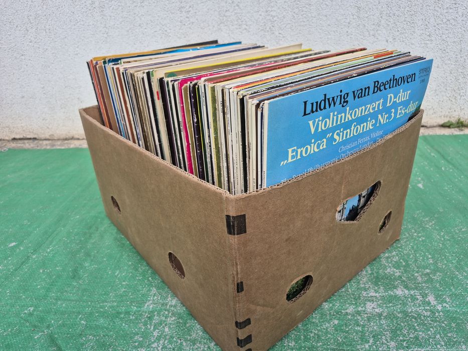 Vând 100lp Discuri Vinil muzică clasică & usoara mixta,Emi,Deutsche