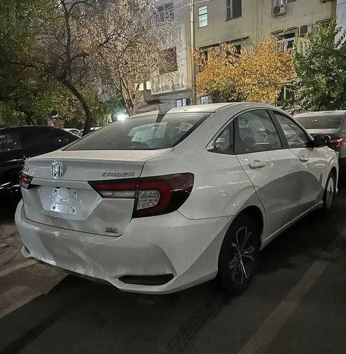 Honda Crider  naxtga yoki bo'lib to'lashaga