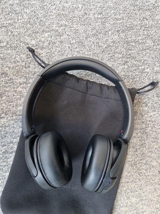 Безжични слушалки SONY WH-CH520