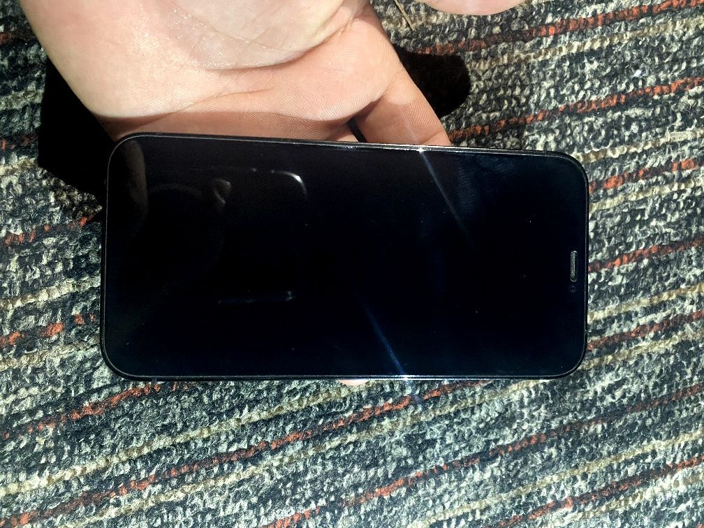 Iphone 12 pro xolati udar