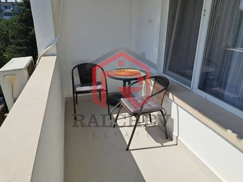 Дава се под наем Тристаен апартамент в Варна, Чайка - 77 кв.м за 561 € - Снимка #9