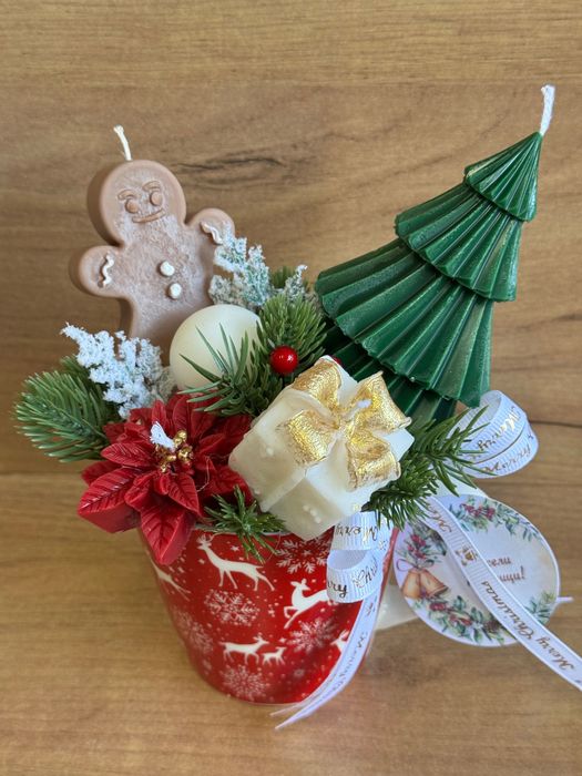 Коледна аранжировка са ароматни соеви свещи