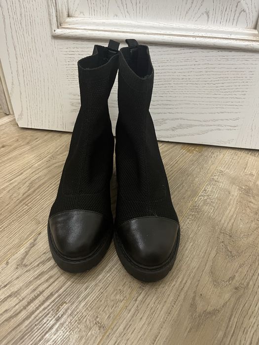 Ботинки разные в отличном состоянии