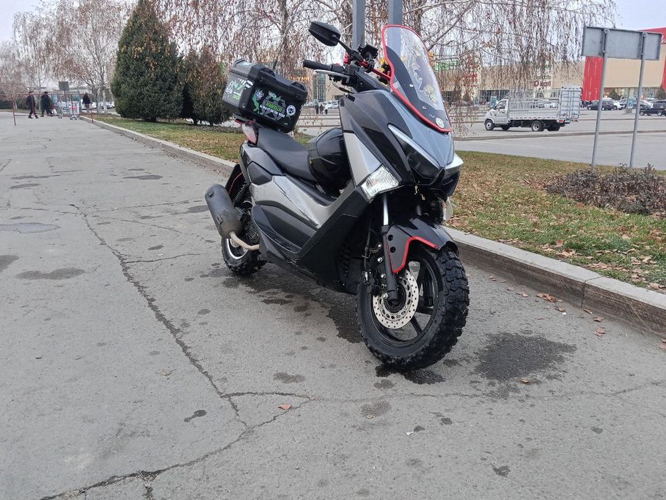 N Max ямаха хорошом состаяня