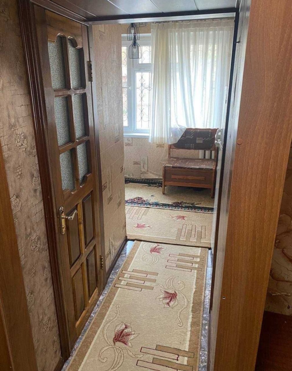 Метро Туркистон сдаётся отличная 1 комнатная квартира передел. в двух