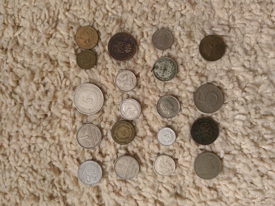 Vând lot de monede și bancnote