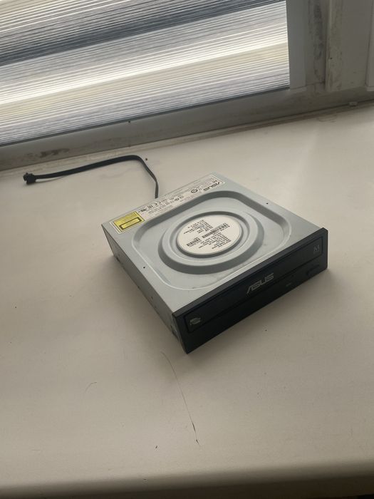 Продам дисковвод asus