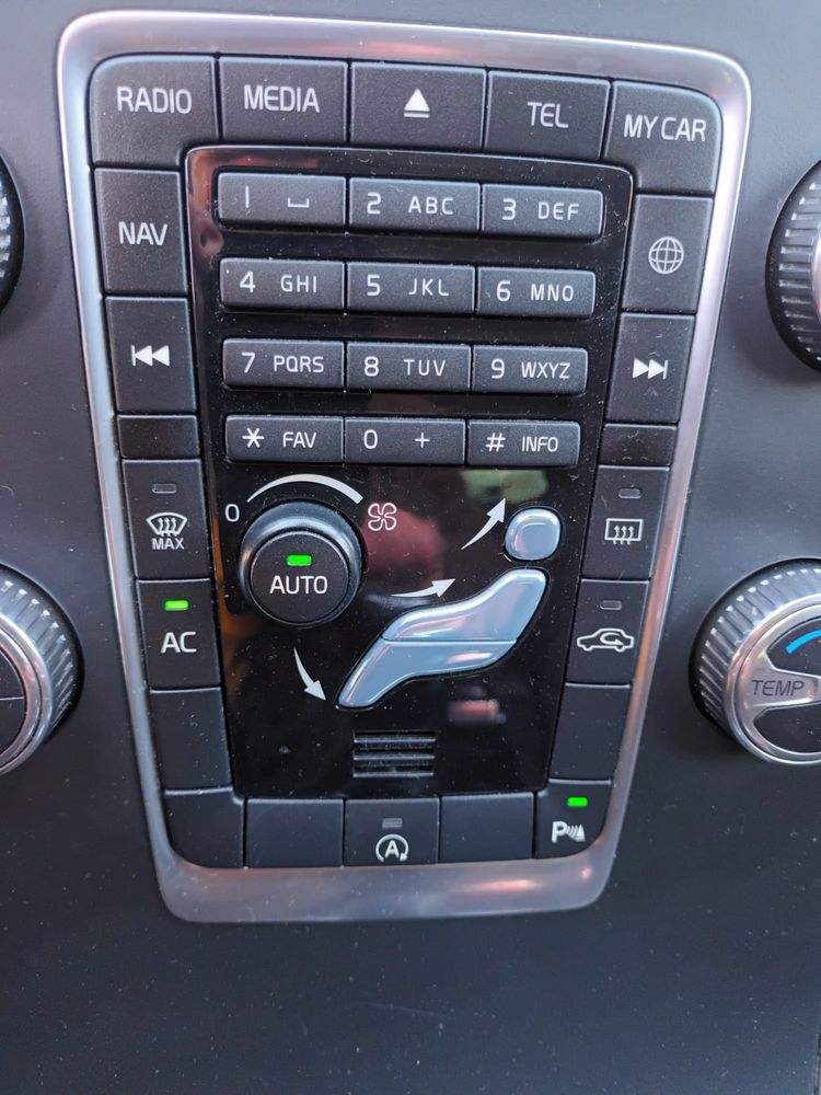 Volvo XC60 Anul 2014