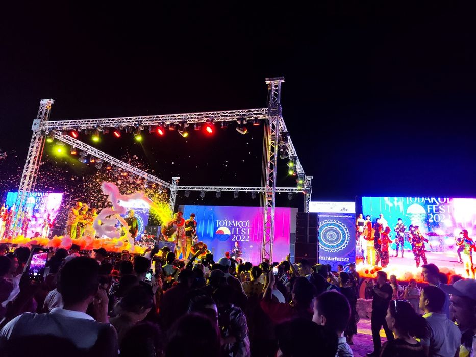 Аренда Шоу техники.  LED экран, Свет, Звук, Подиум.