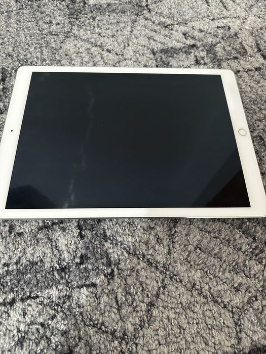 Vand Ipad Pro 12.9 2017 sau schimb cu Xiaomi Pad 6