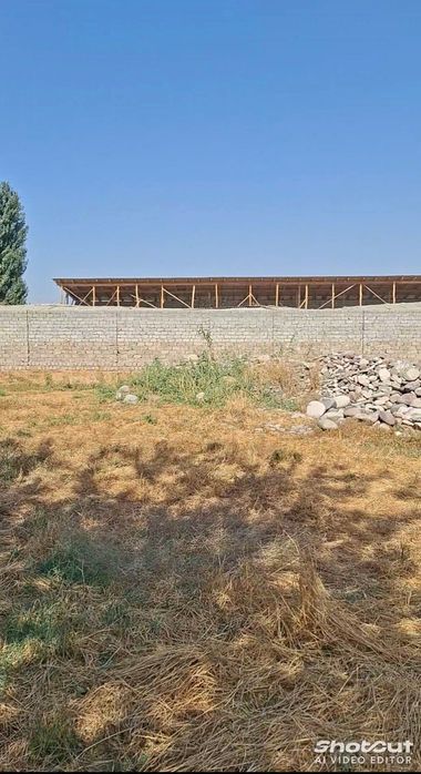 Кибрайда нотурар жой сотилади. Ер майдони 68 соток