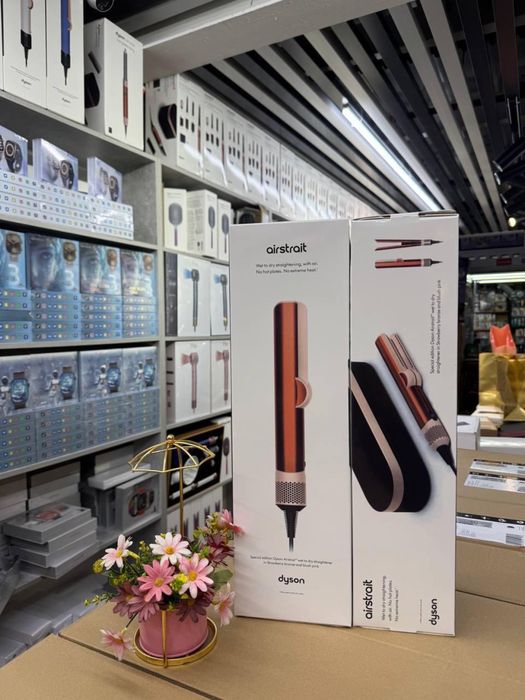 Dyson airstrait / Дайсон / фен расческа выпрямитель HT01