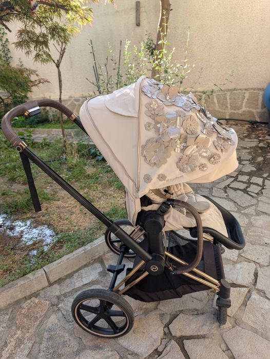 Cybex Priam 4 Platinum simply flowers
