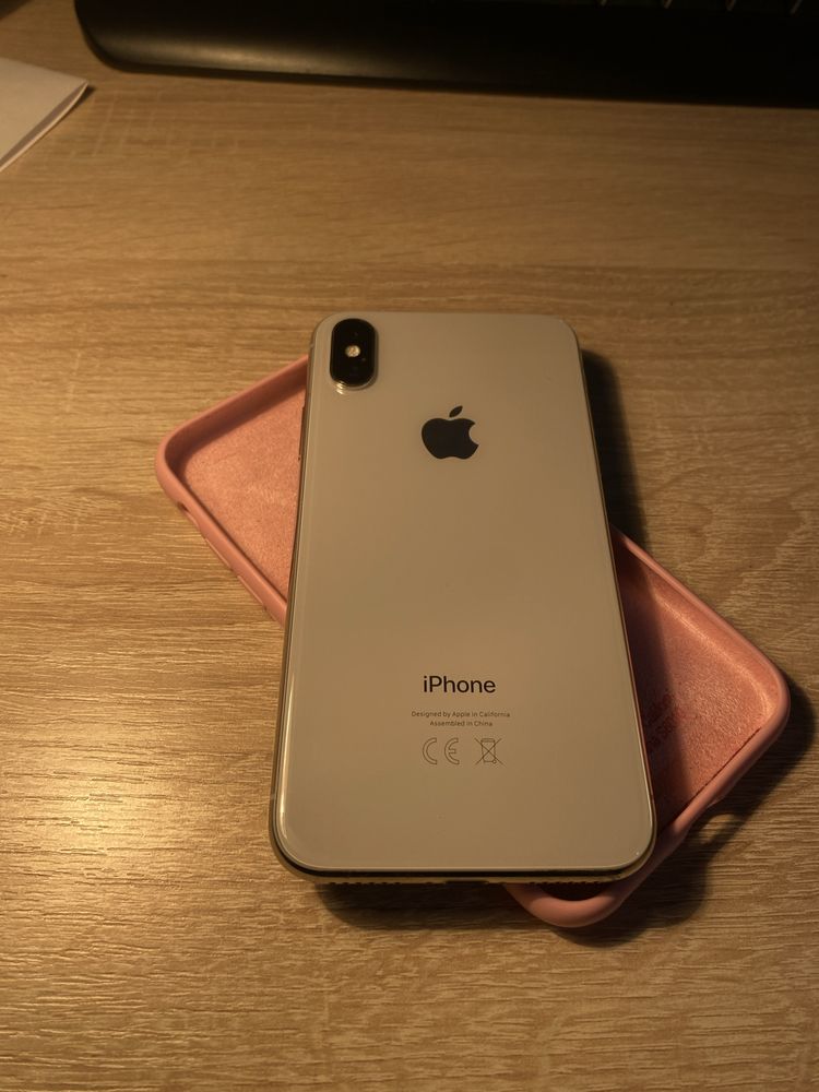 Iphone X на 64 гб