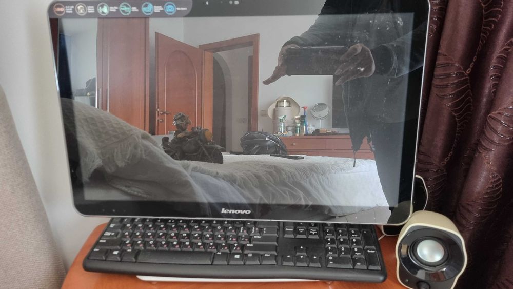 Продавам компютър Lenovo
