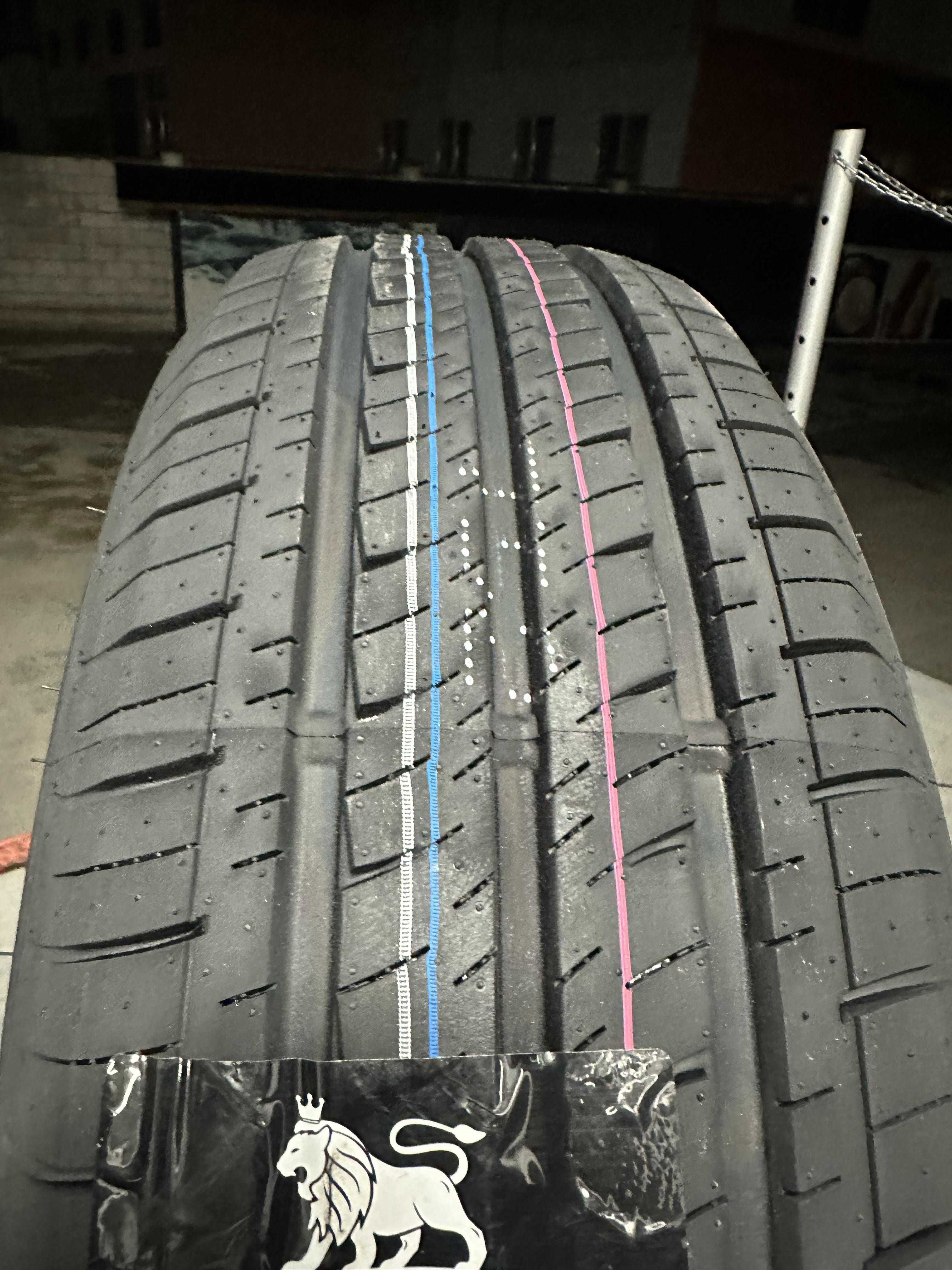 Нови Летни Бусови Гуми Arivo Transito 205/65R16C 107/105T Нов Doт
