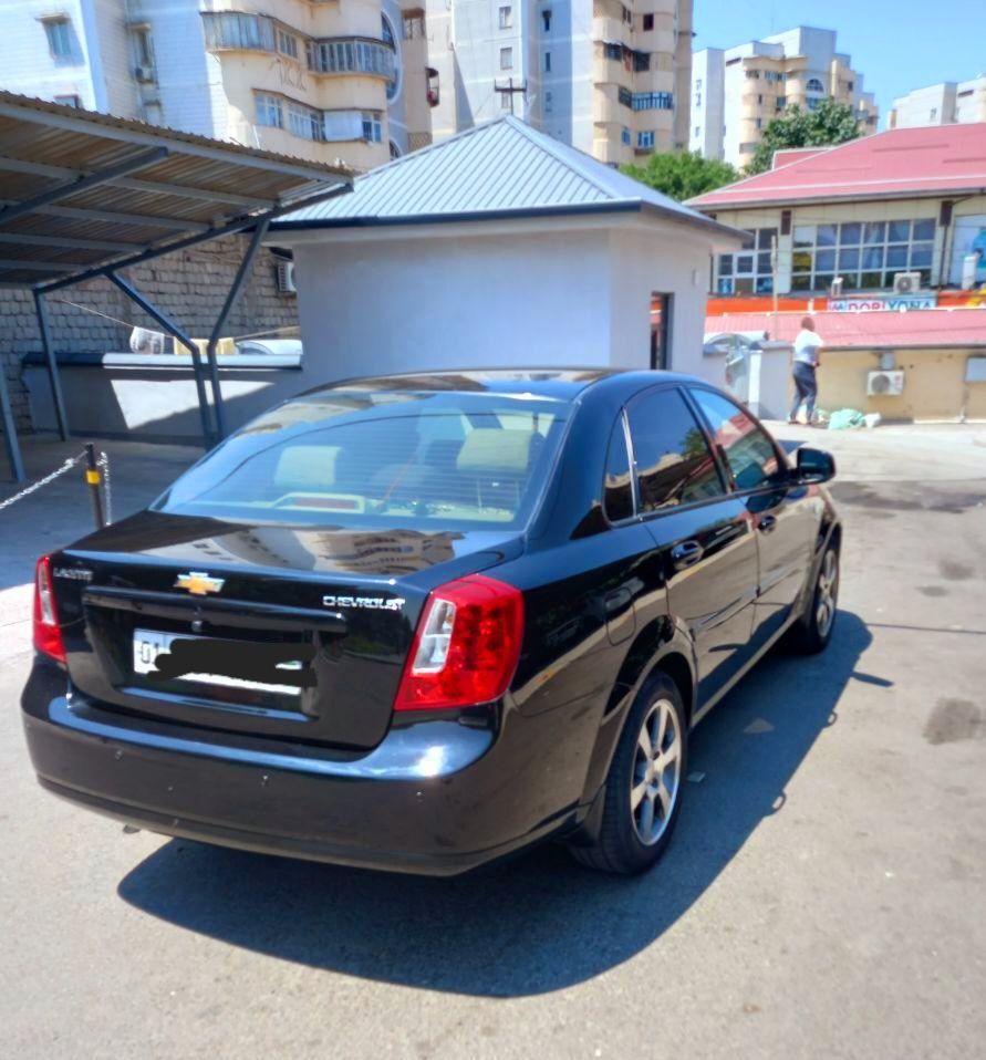 Джентра почти новая