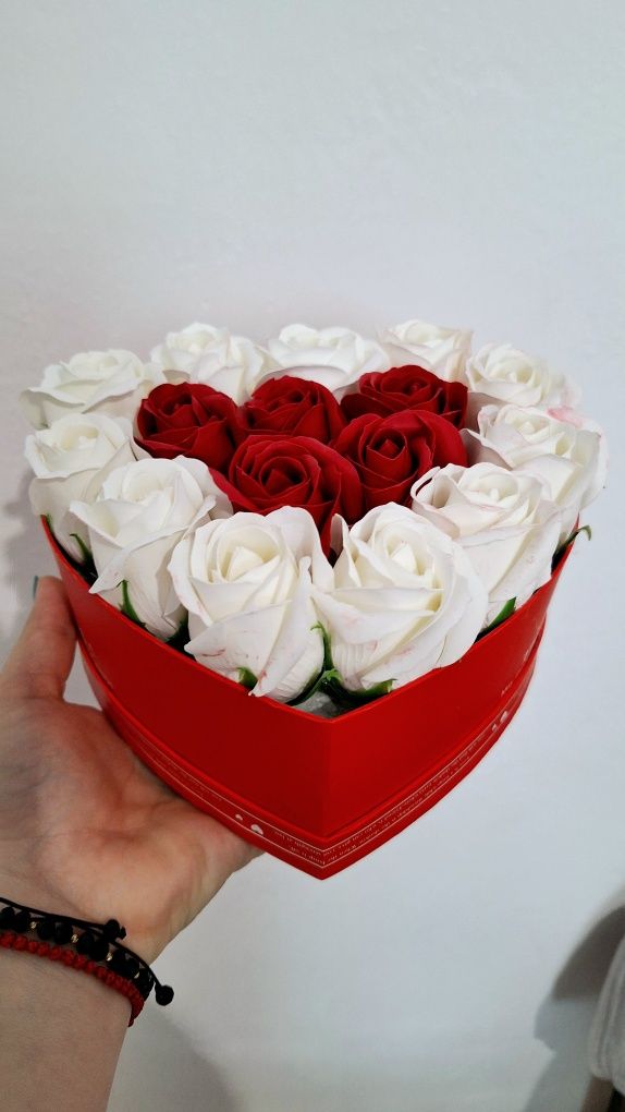 Set buchet trandafiri +cadou