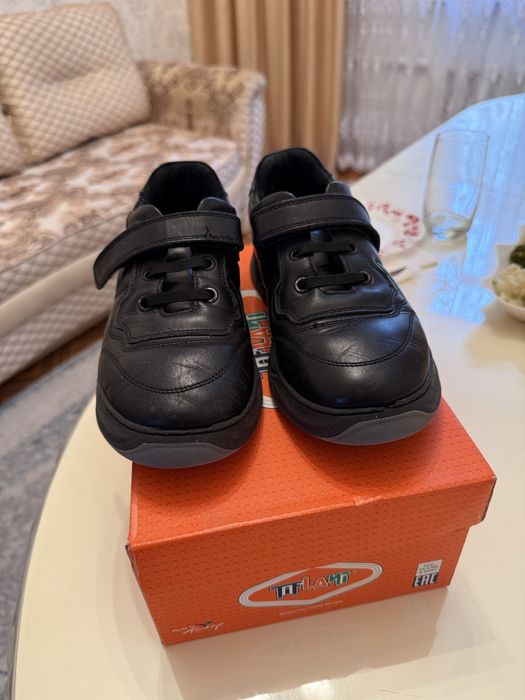 Продаются школьные туфли в отличном состоянии