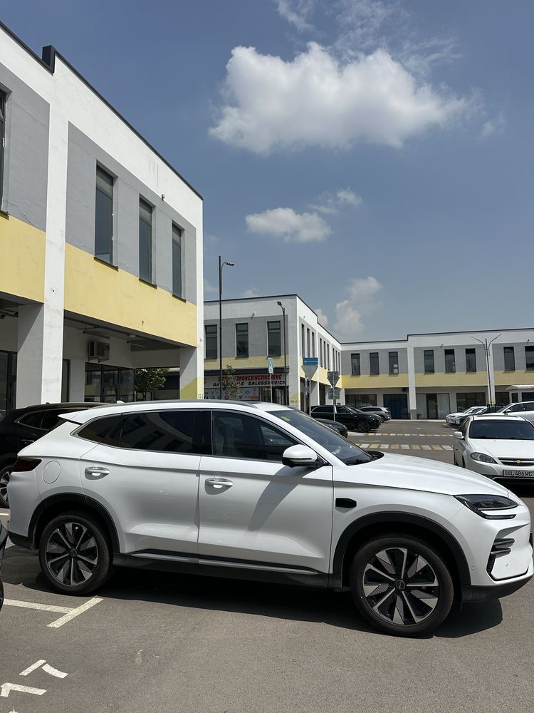 BYD Song Plus Chempion Smart driva 605 km Full notarusga tayyor