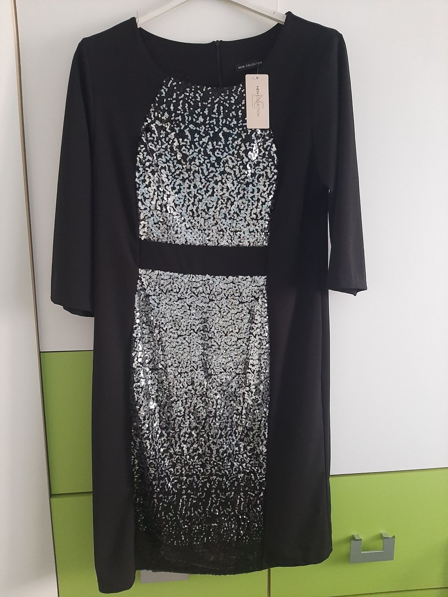 Vând rochie dama