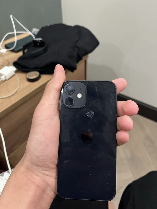 Продам или обмен айфон 12 мири