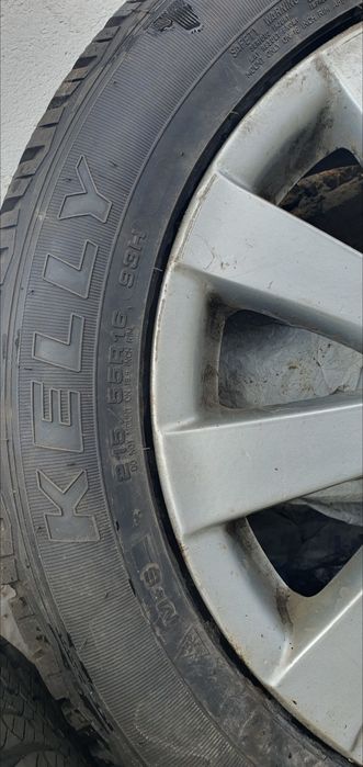 Vând jante cu cauciucuri ,R16 ptr. Vw