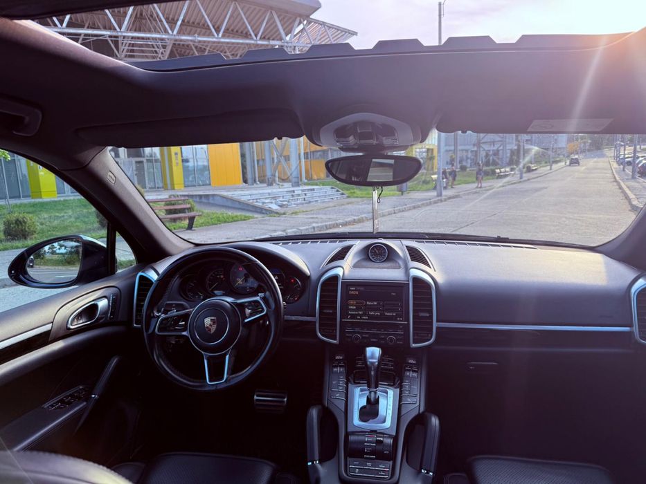 Porsche Cayenne S E-Hybrid