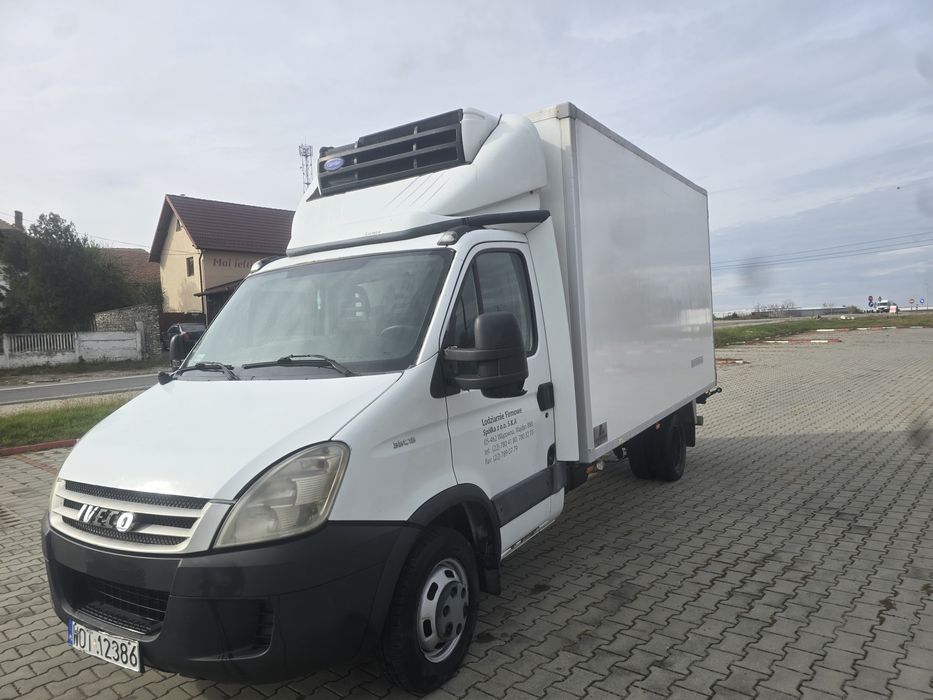 Iveco daily  frigorific lift 35 c15  2011