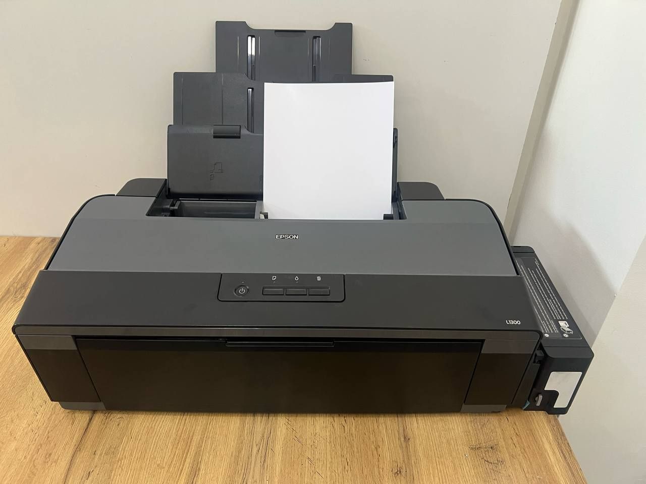 Epson L1300 A3 soatiladi