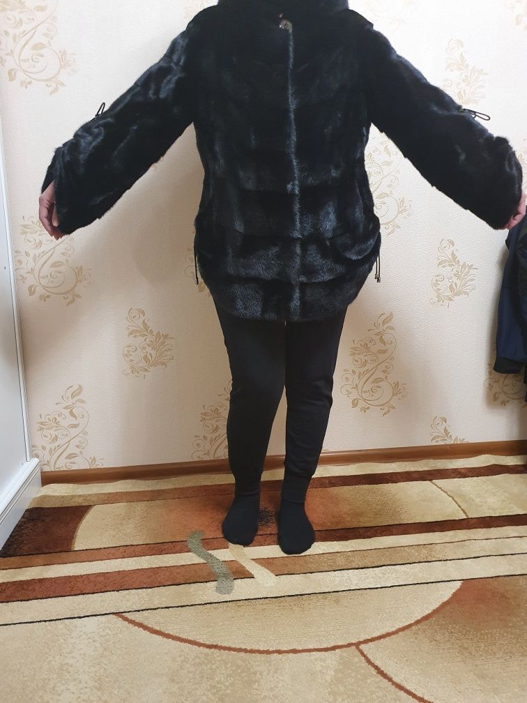 Продам шубу норковую