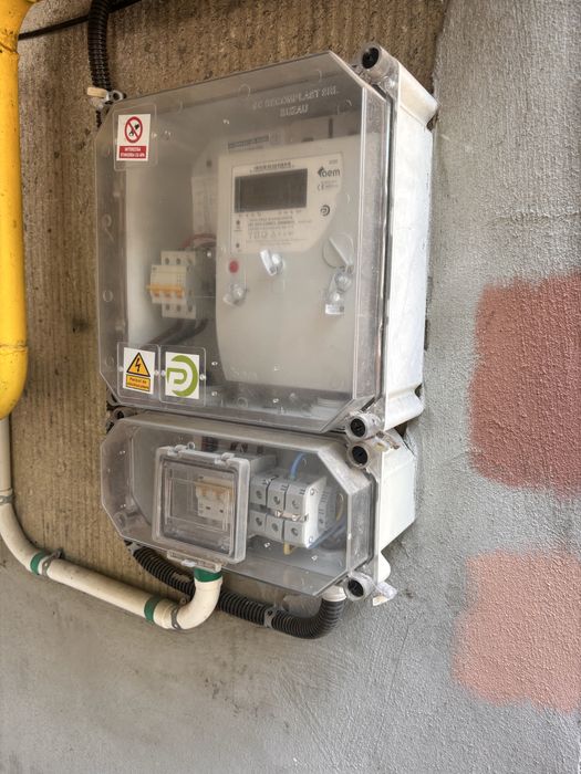 Garaj Zavoi amenajat pentru birou sau locuit