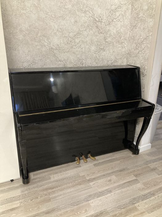 Продам    пианино