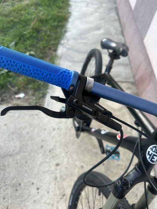Vând bicicletă Diamond făcută pe piese sau schimb cu kukirin g2 in sus