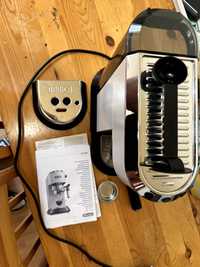 Espressor manual DE LONGHI Dedica Style pentru cafea