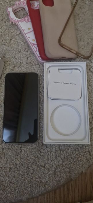 iPhone 11  -  64gb  -  81%