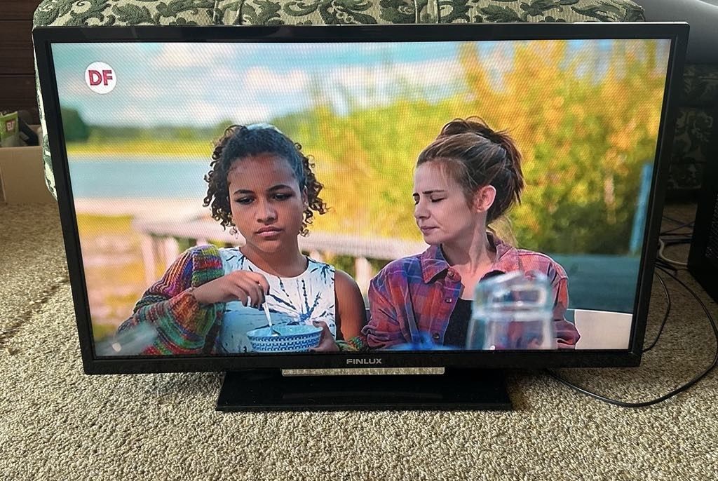 32" LED TV FINLUX Smart Full HD