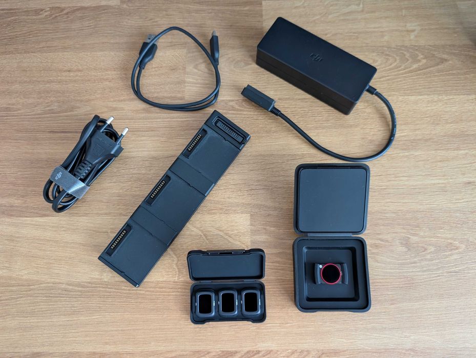 Drona DJI Air 2 Fly More Combo - Full Box + Accesorii