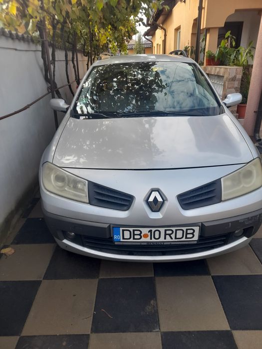 Vând renault megane