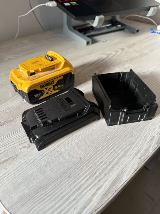 Carcasă pentru baterie DeWalt 18v 5Ah