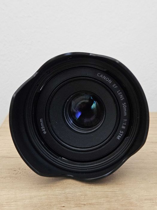Canon EF 50 mm 1.8 STM + Adaptor EF-RF
