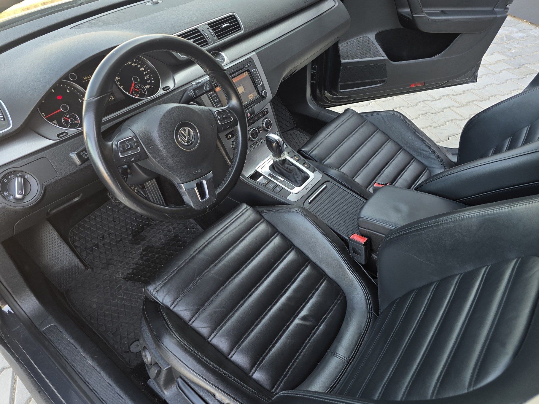 Volkswagen Passat B7 R-line 4motion 2.0 TDI