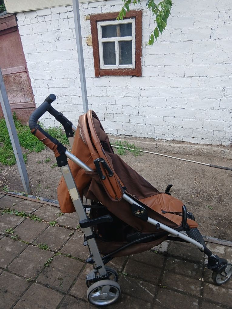 Коляска детская прогулочная