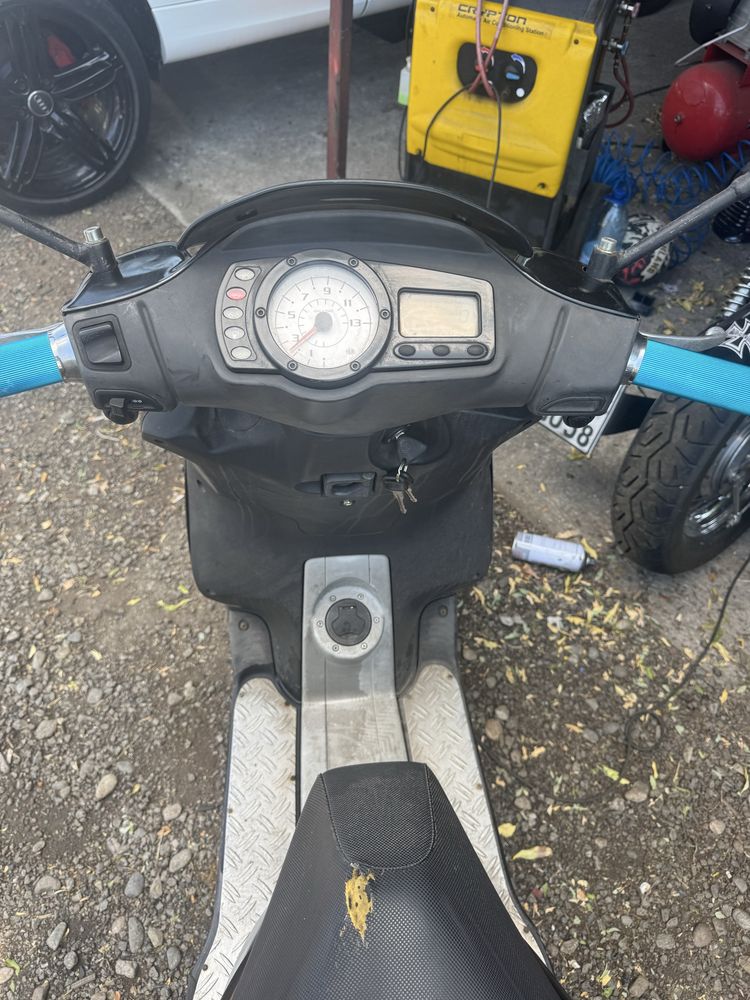 Motoscuter 2t 49cc Piaggio import Germania cu acte, limitare scoasa