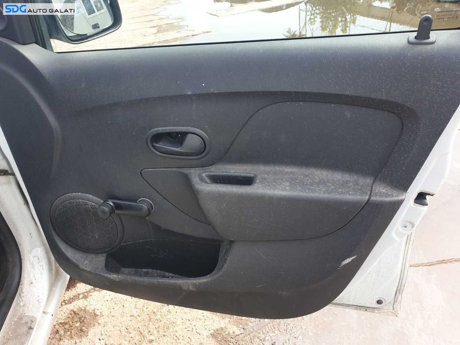 Panou Fata Interioara Usa Portiera Dreapta Fata Pasager Dacia Logan 2 2012 - 2016 Cod sdgfiusfbds3