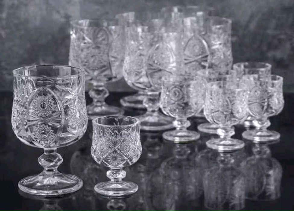 Кристален сервиз