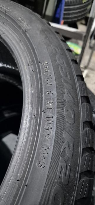 265 40 20 Pirelli m+s
