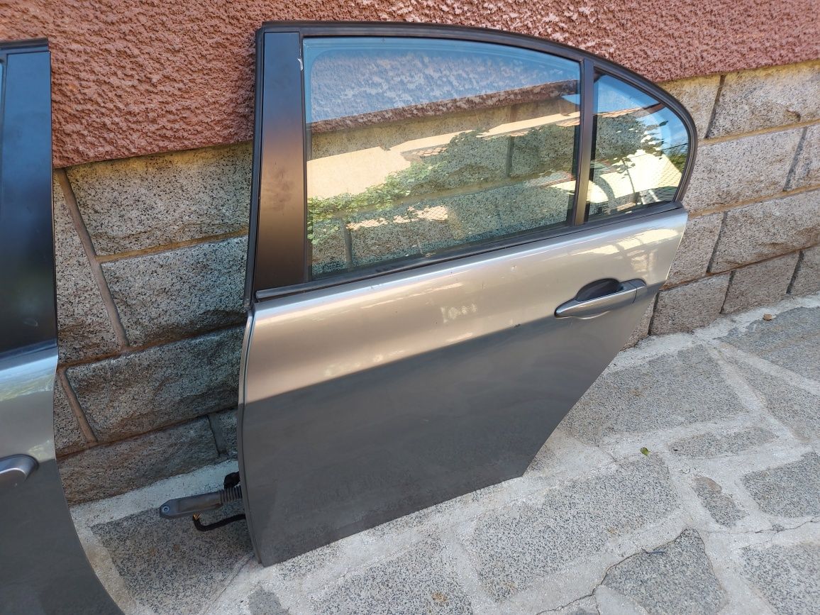 Врати БМВ Е90 Фейслифт / BMW E90 Facelift