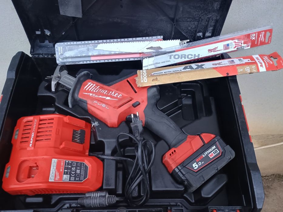 Fierăstrău săbie milwaukee fhz la set