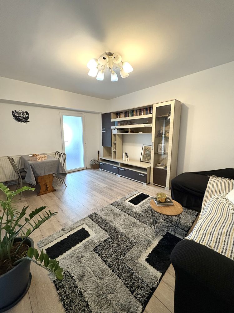 Apartament de inchiriat 4 camere